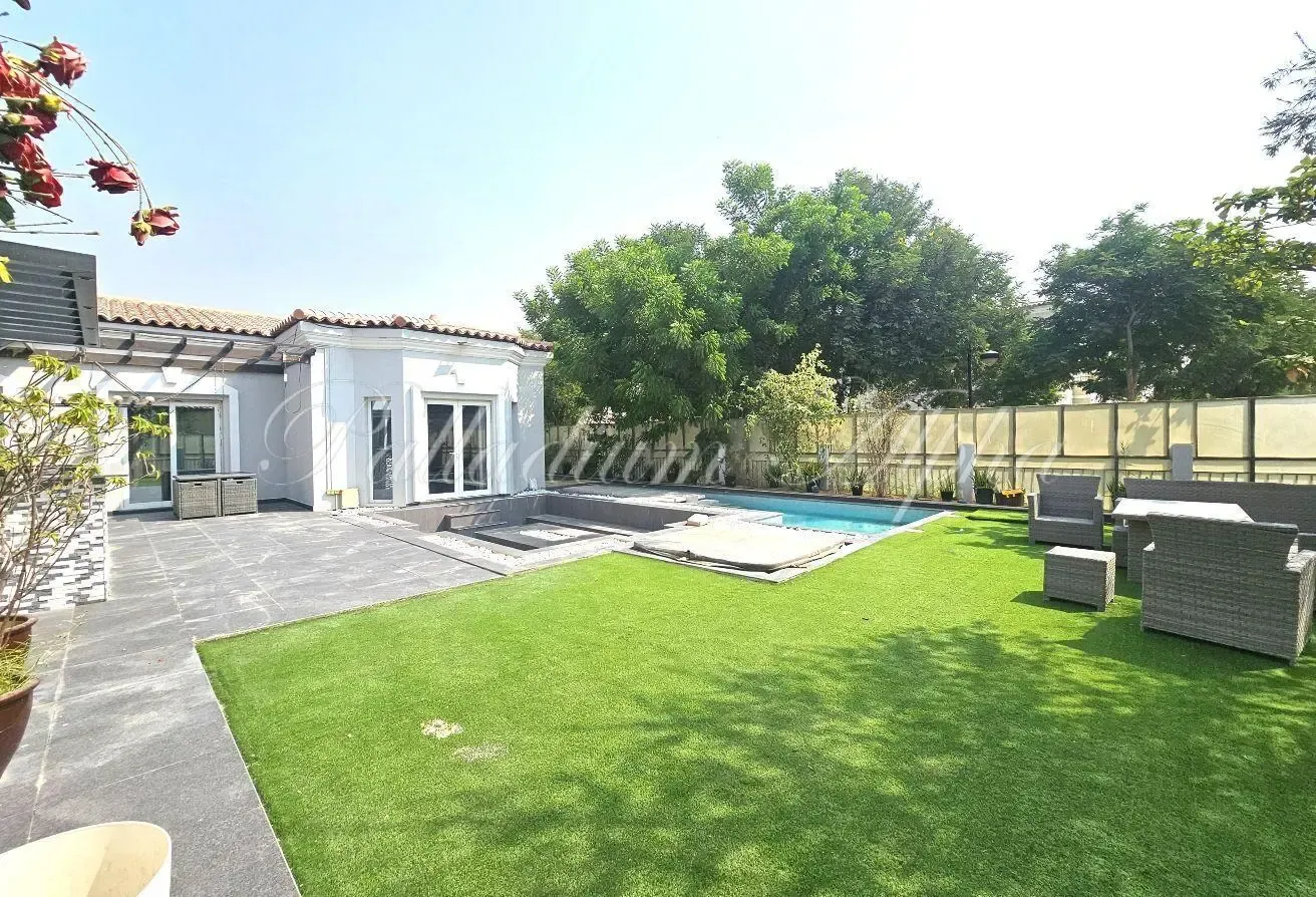 Corner Plot | Close to Park and Pool | Vastu