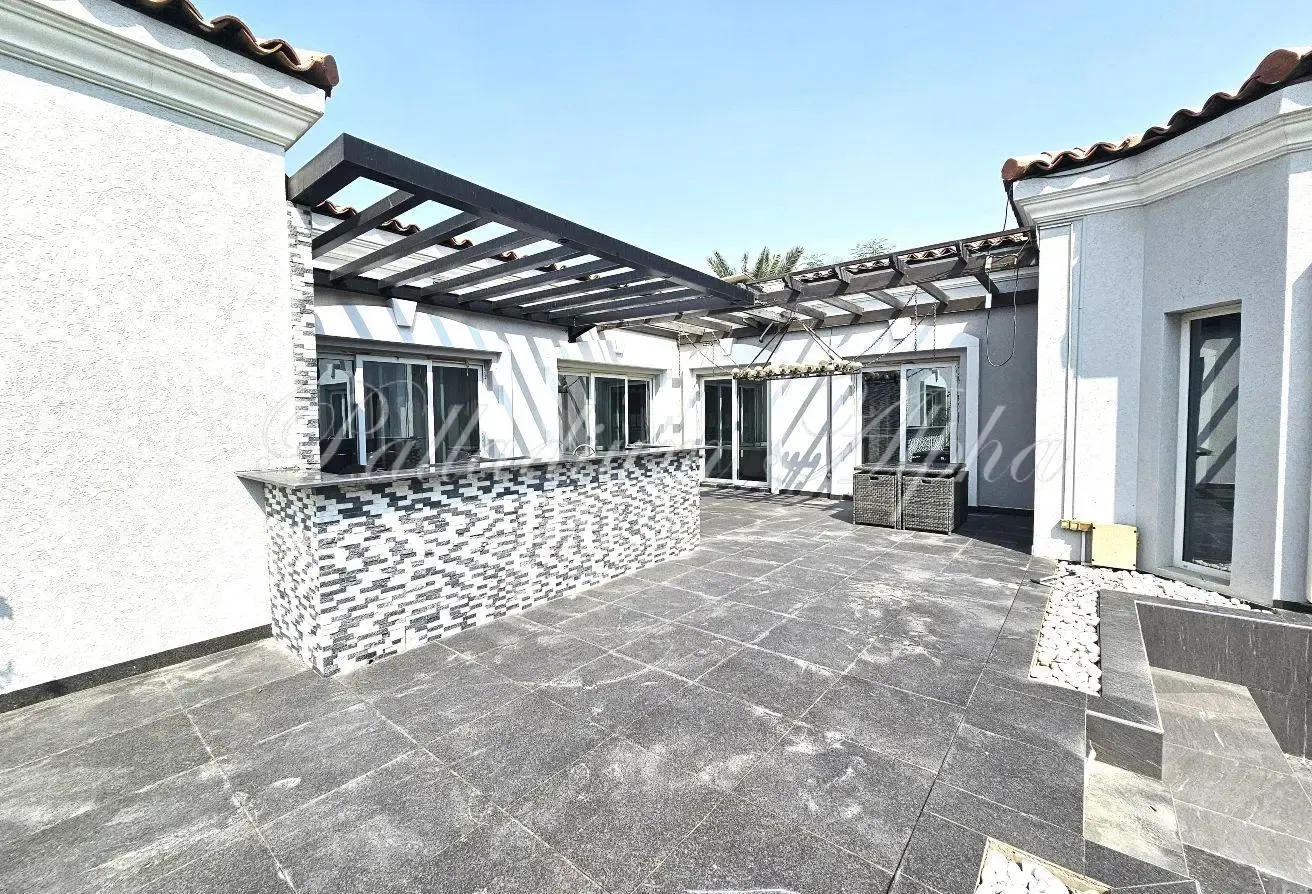 Corner Plot | Close to Park and Pool | Vastu