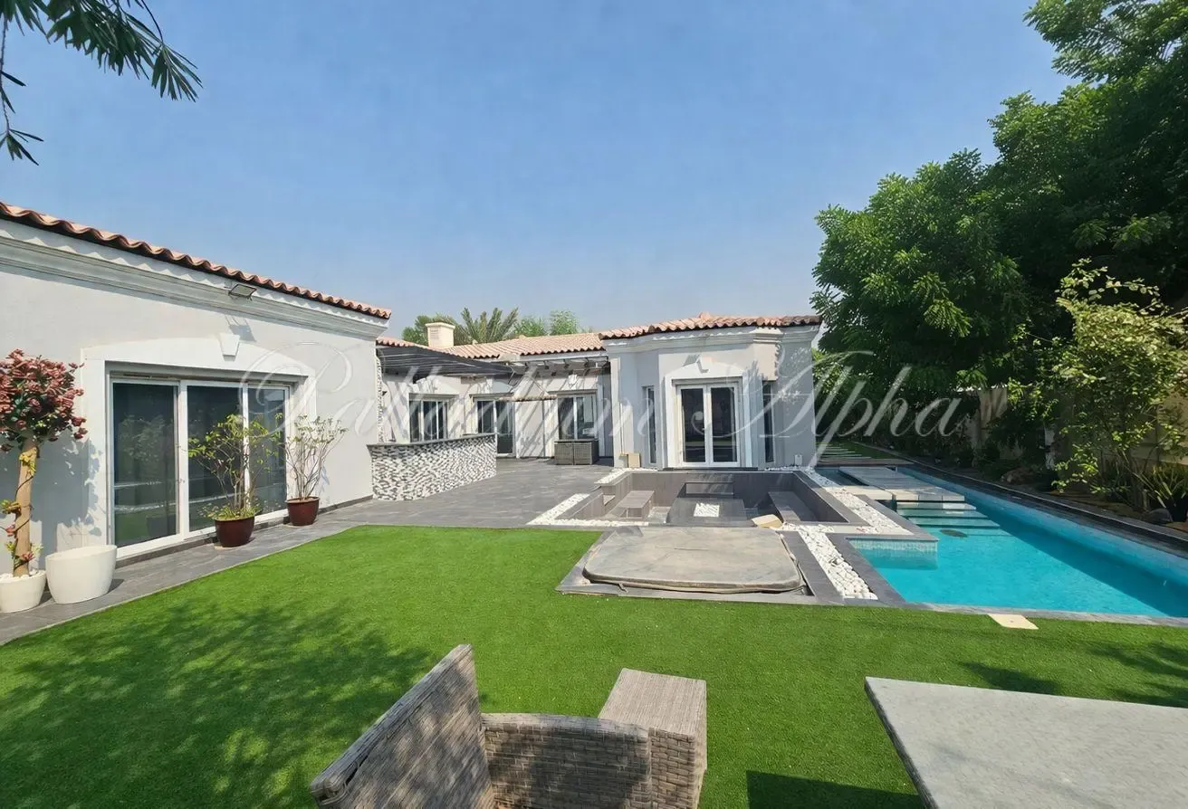Corner Plot | Close to Park and Pool | Vastu