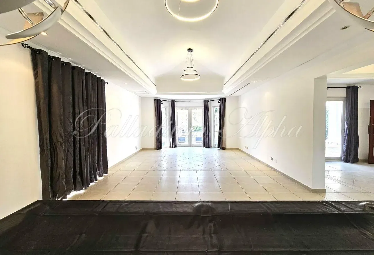 Corner Plot | Close to Park and Pool | Vastu