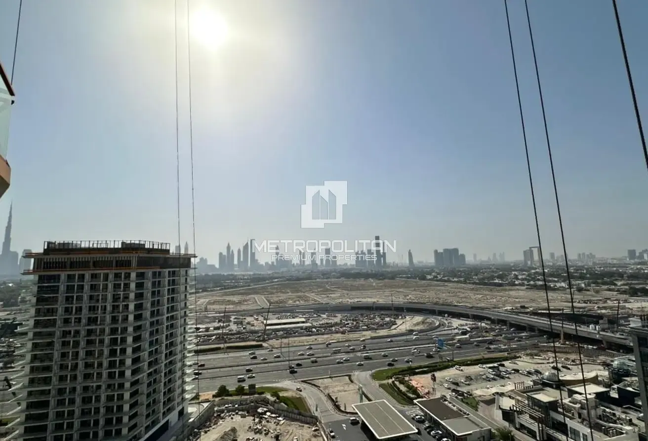 Modern 1BR | Central Location | Vacant | Furnished