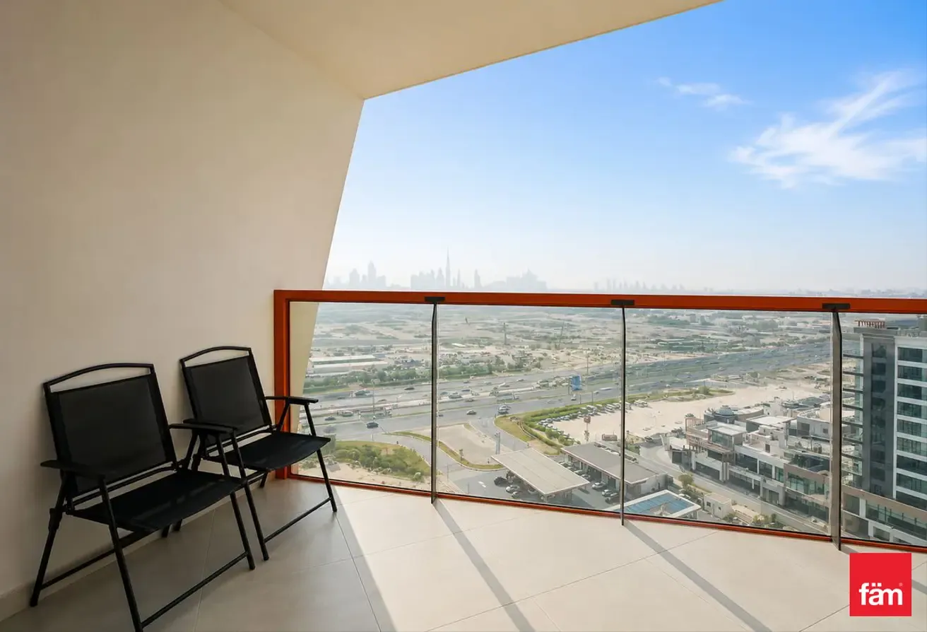Corner Unit | Furnished | Skyline View