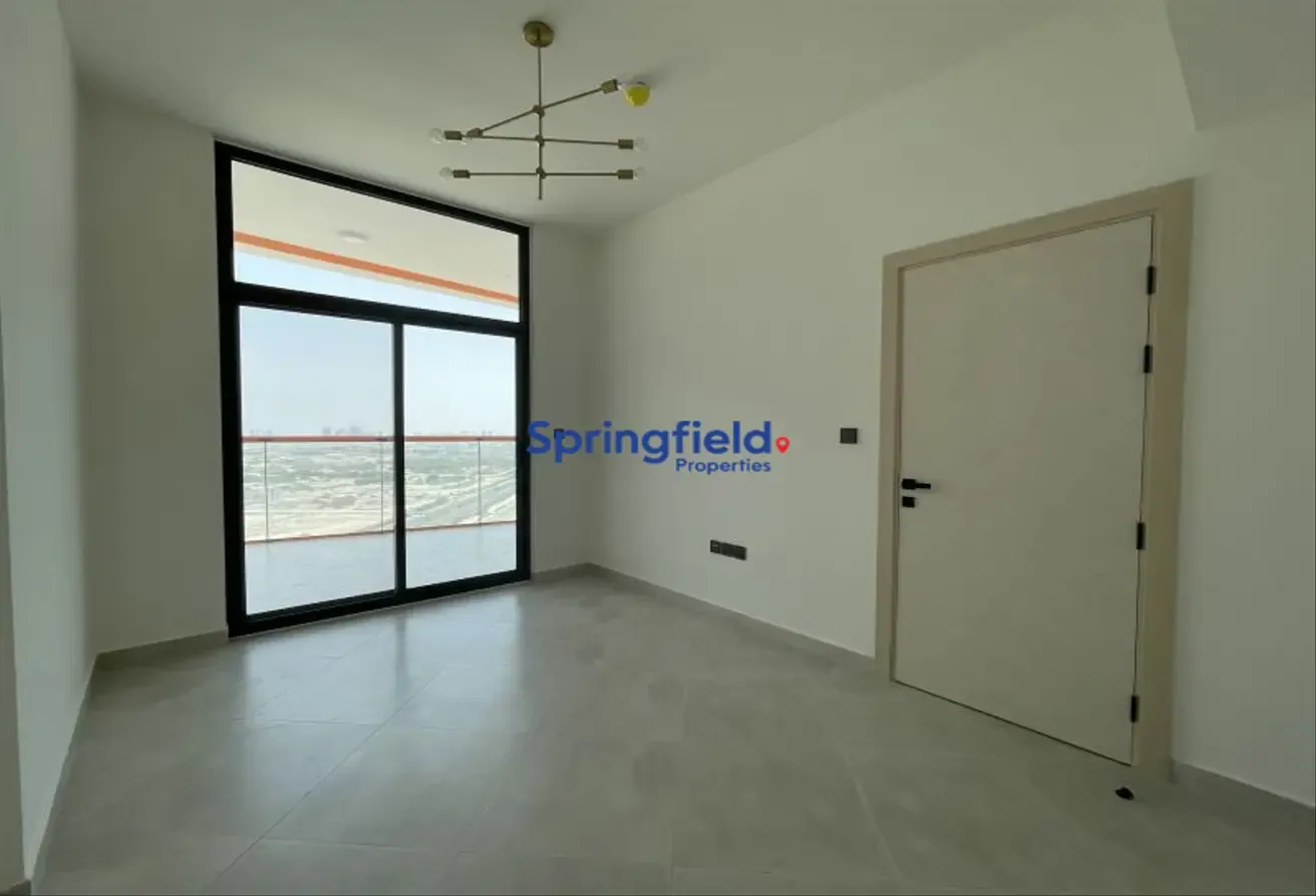 Burj Skyline View | Spacious Unit |  Vacant Soon