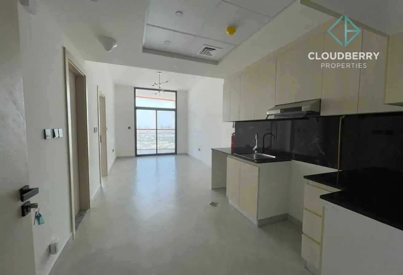 Fully Furnished | Creek View | High Floor