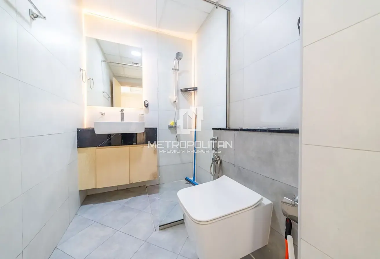 Spacious Layout | Vacant | Prime Location