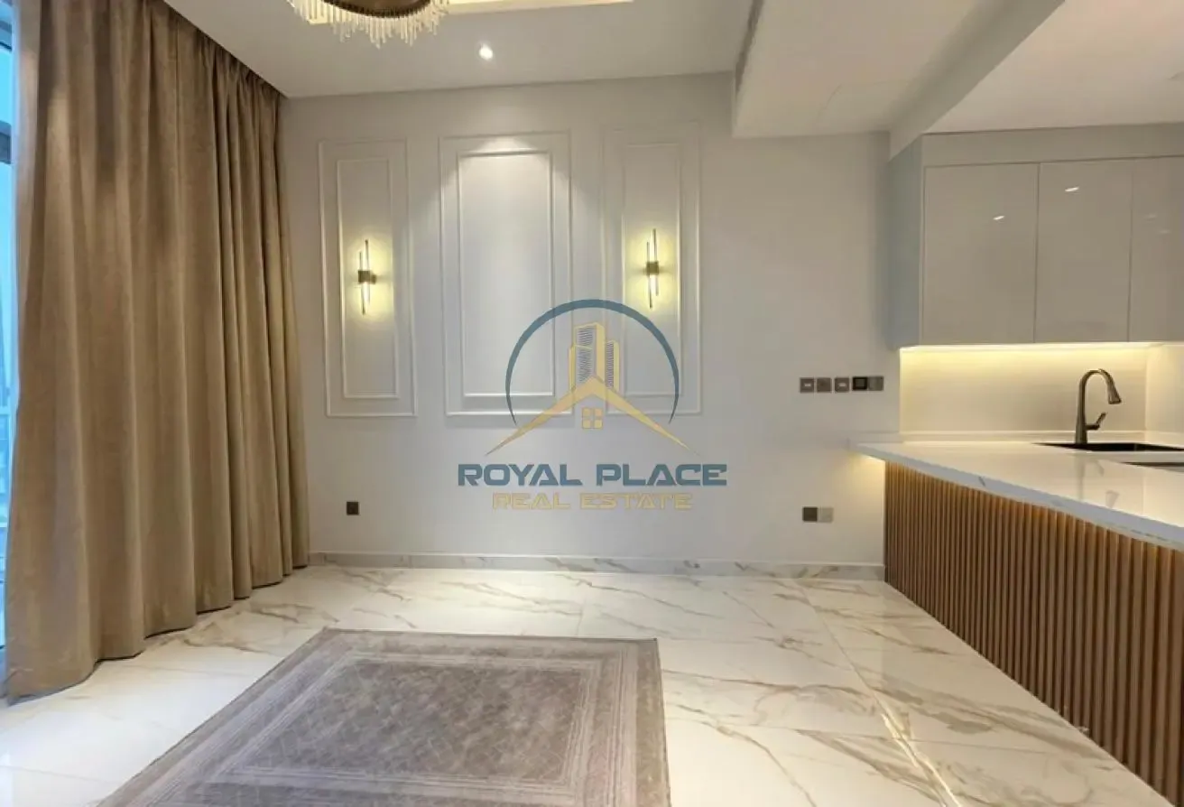 Duplex 3BR Fully Upgraded Unit | With 2 Parking's
