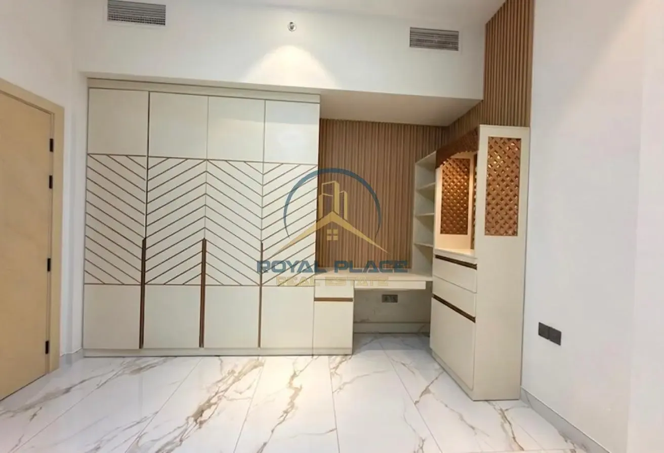 Duplex 3BR Fully Upgraded Unit | With 2 Parking's