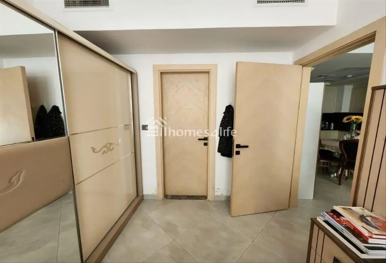 Burj Khalifa View | Vacant | Furnished and Corner