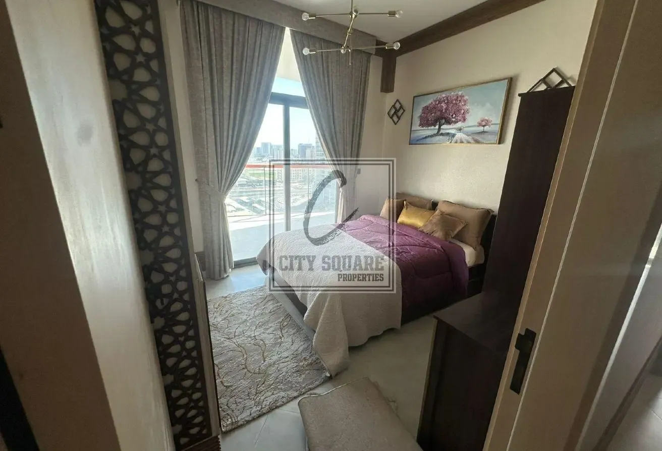Spacious 3 BR for sale | vacant | 2 parking spots