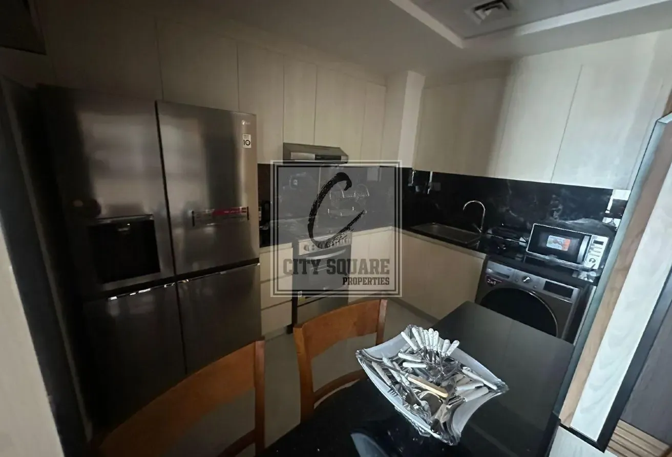 Spacious 3 BR for sale | vacant | 2 parking spots
