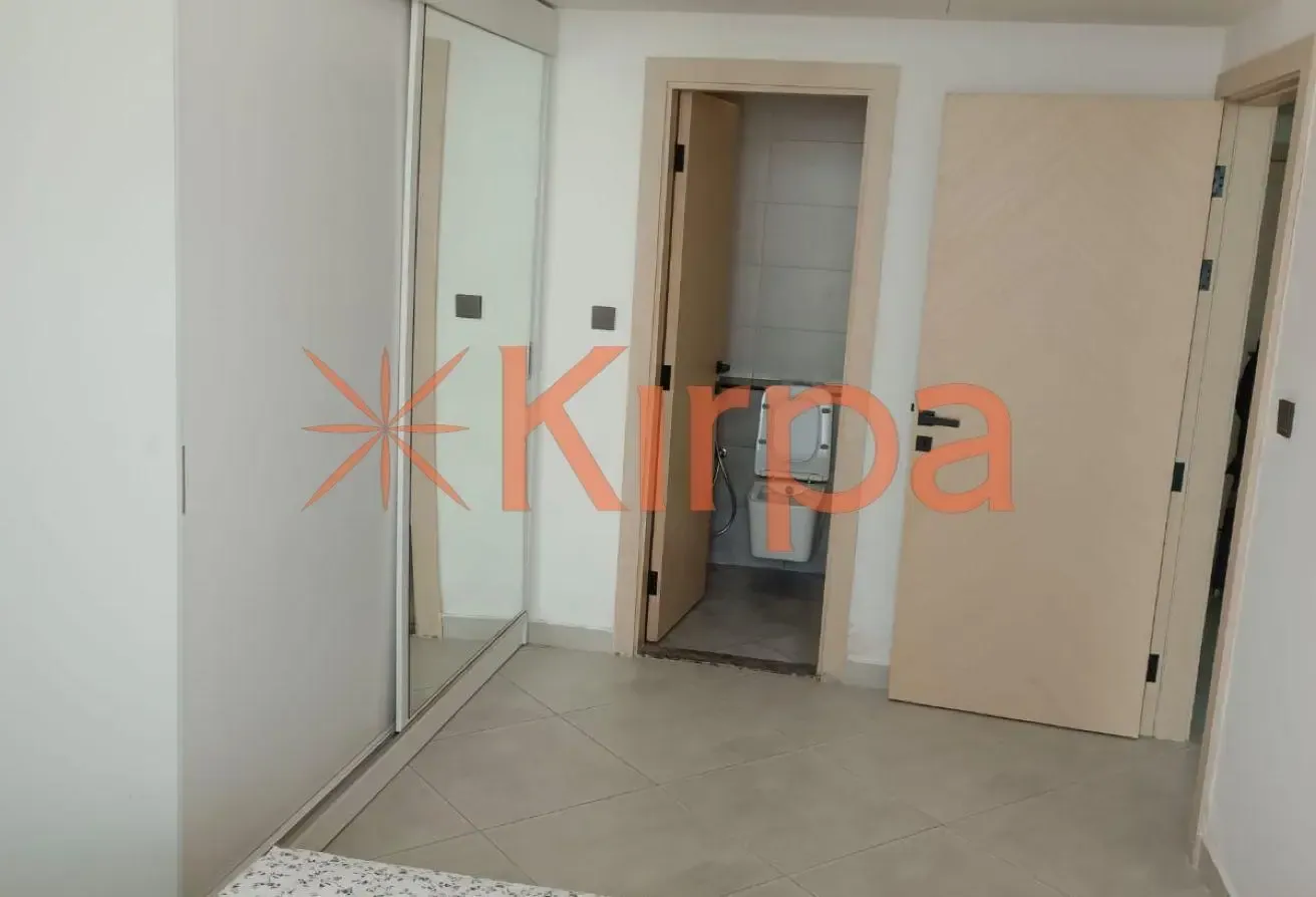 3 BR | Iconic Burj Khalifa View | Corner Unit