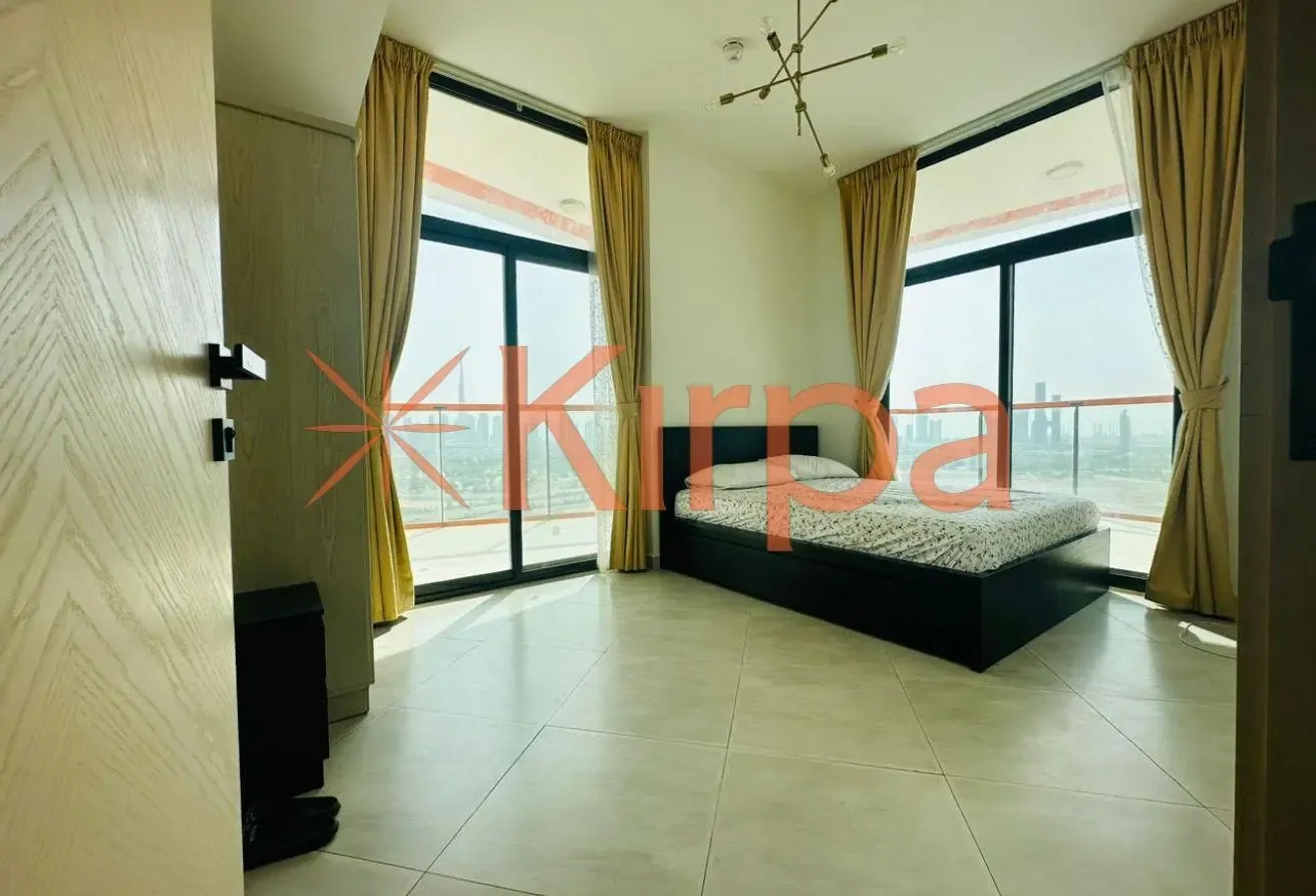 3 BR | Iconic Burj Khalifa View | Corner Unit