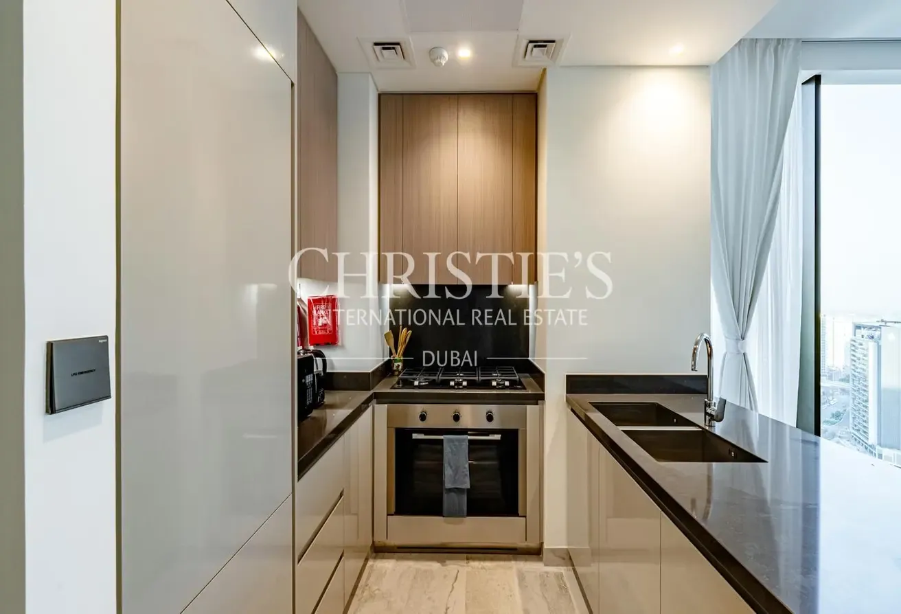 Exclusive | Exquisite 3 bed| Direct with Christie's