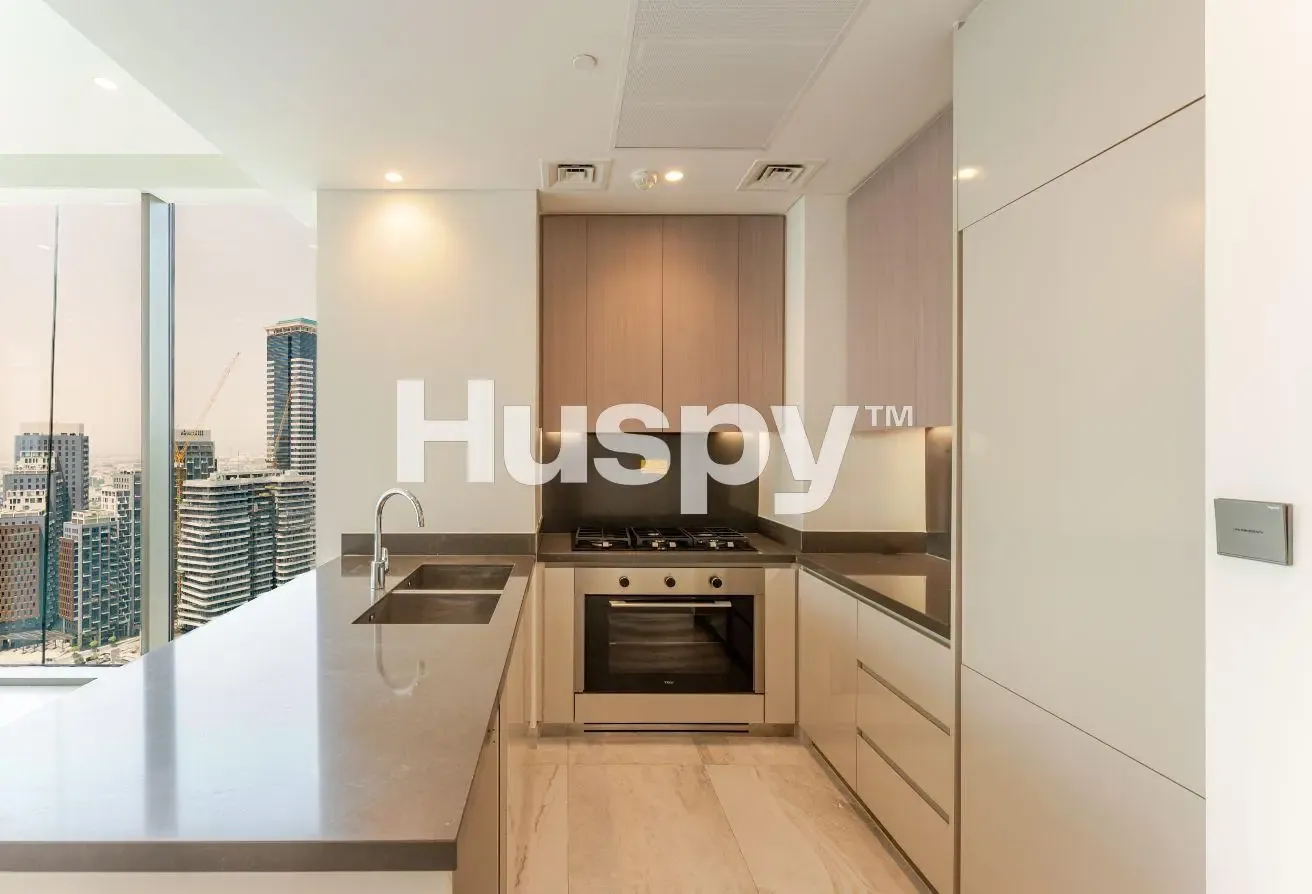 High Floor | Canal View | Waterfront Community