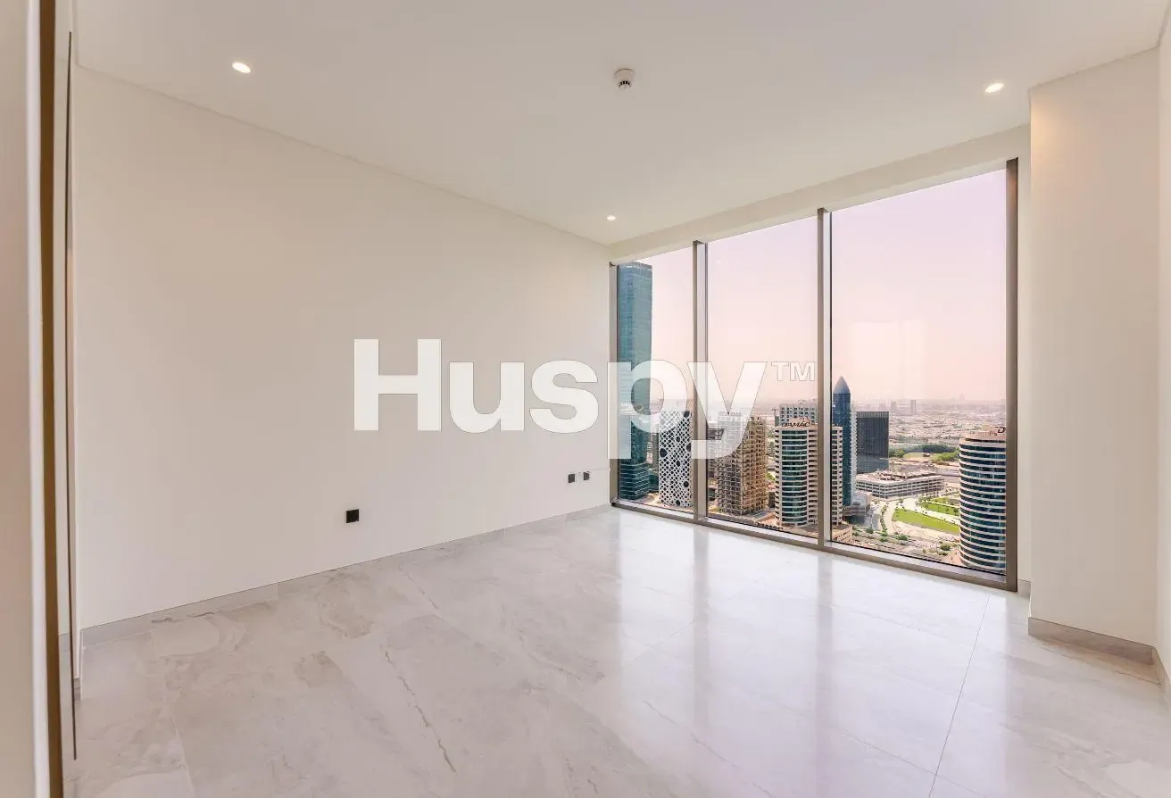 High Floor | Canal View | Waterfront Community