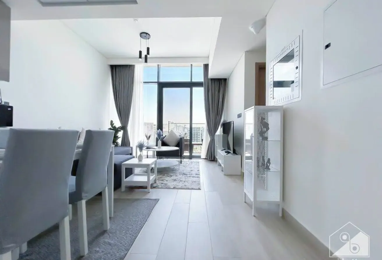 1 BR Apartment with Water View in Meydan