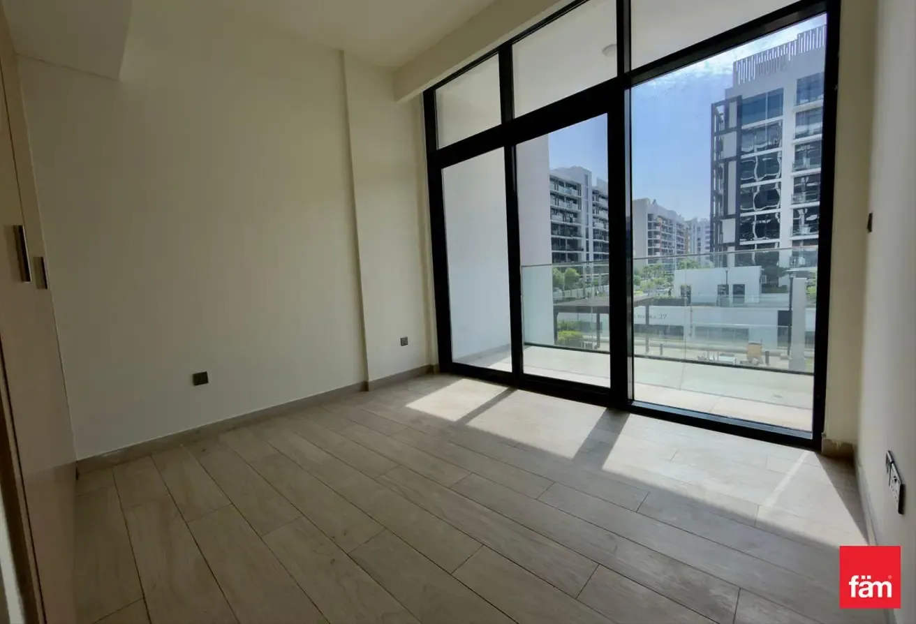 Modern Apartment With Boulevard View