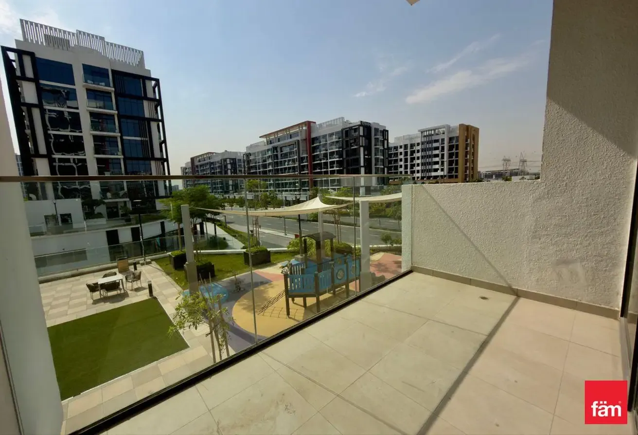 Modern Apartment With Boulevard View