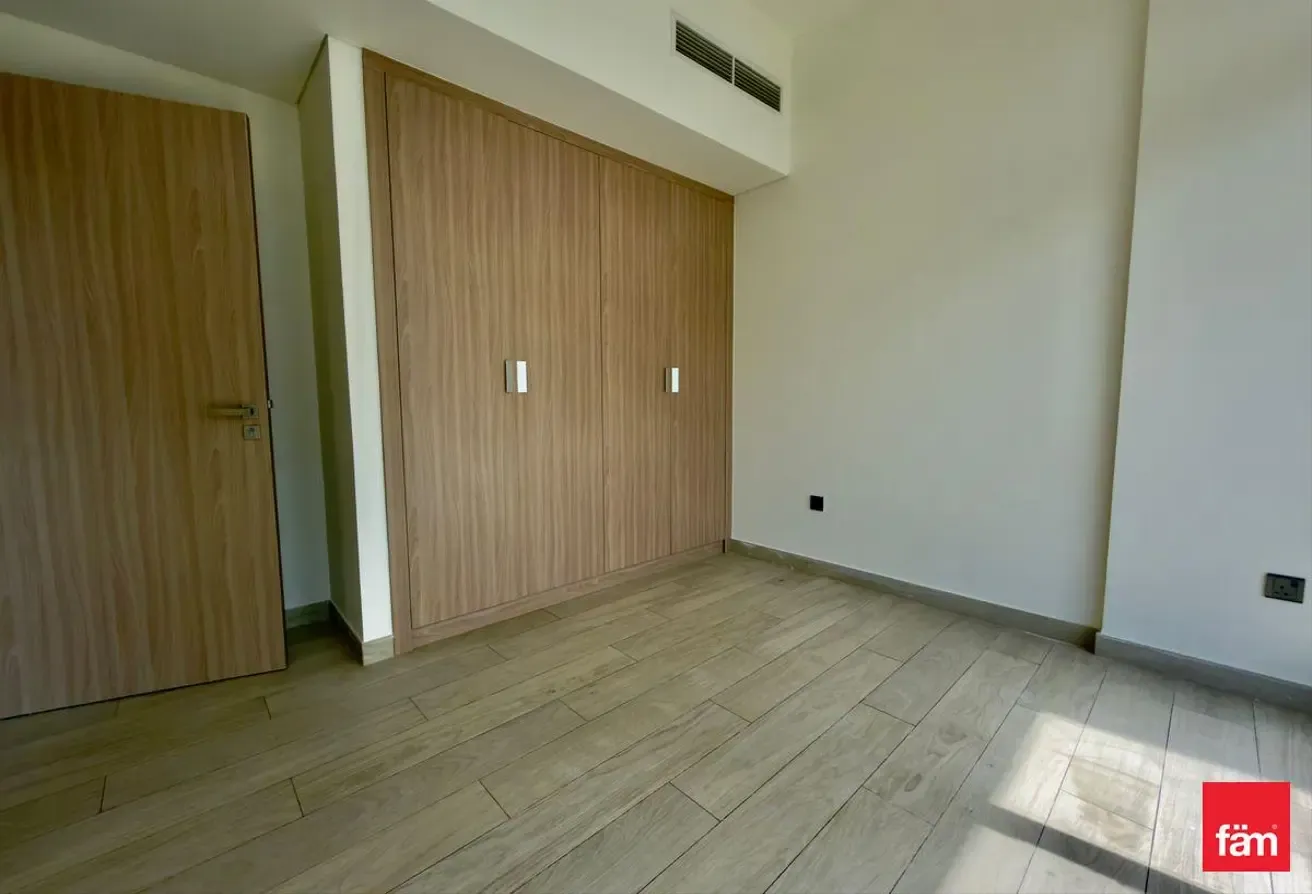 Modern Apartment With Boulevard View
