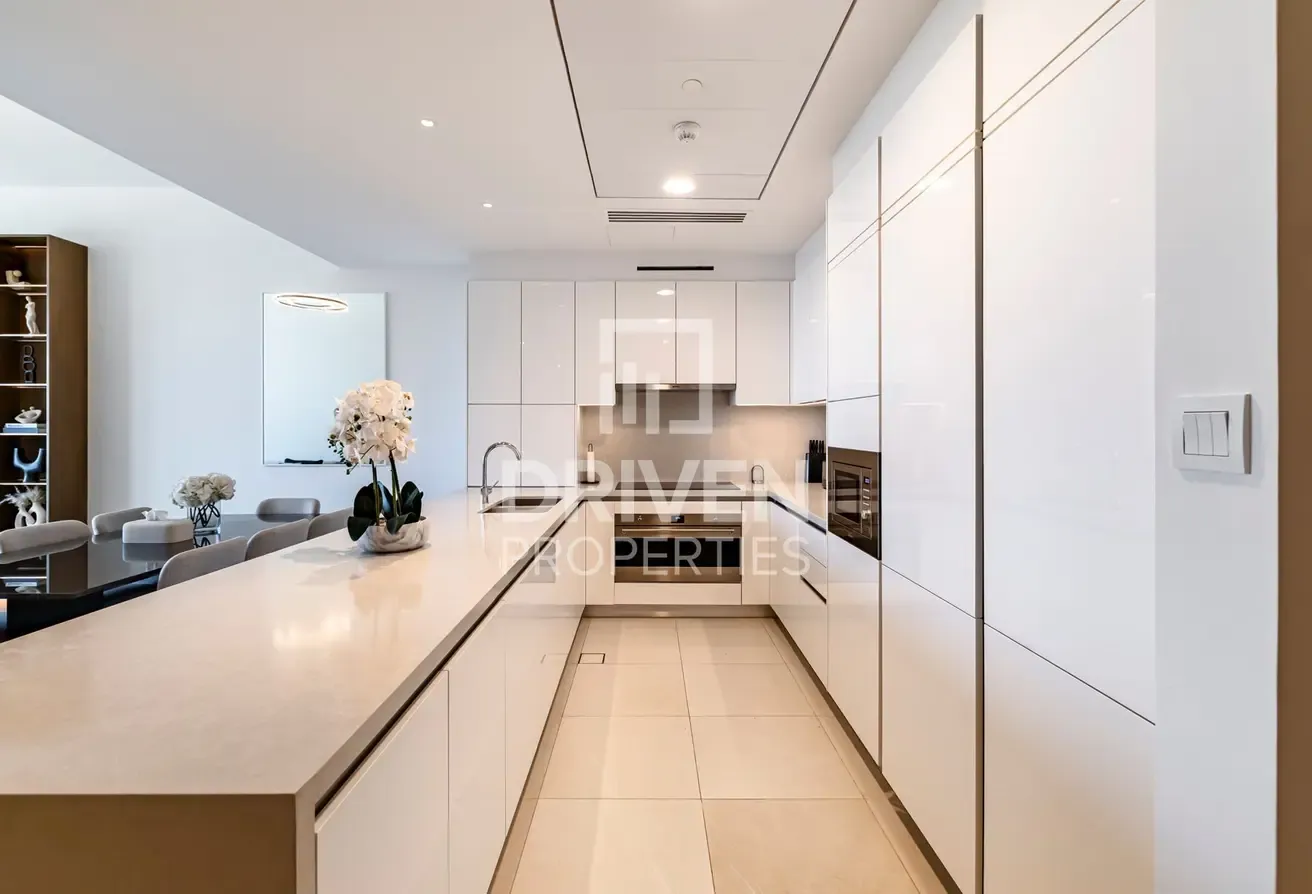 Jumeirah Sea View | Upgraded | Community Expert