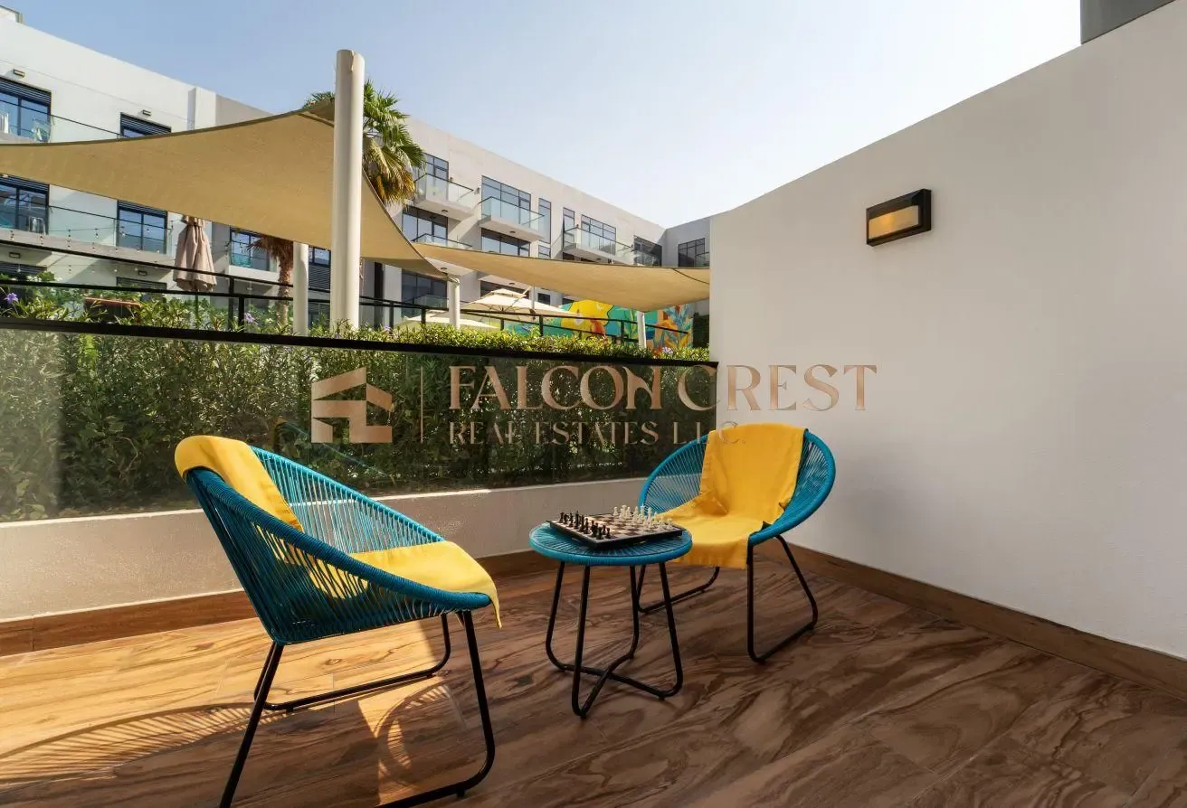 1 BR Apartment with Landmark View in JVC
