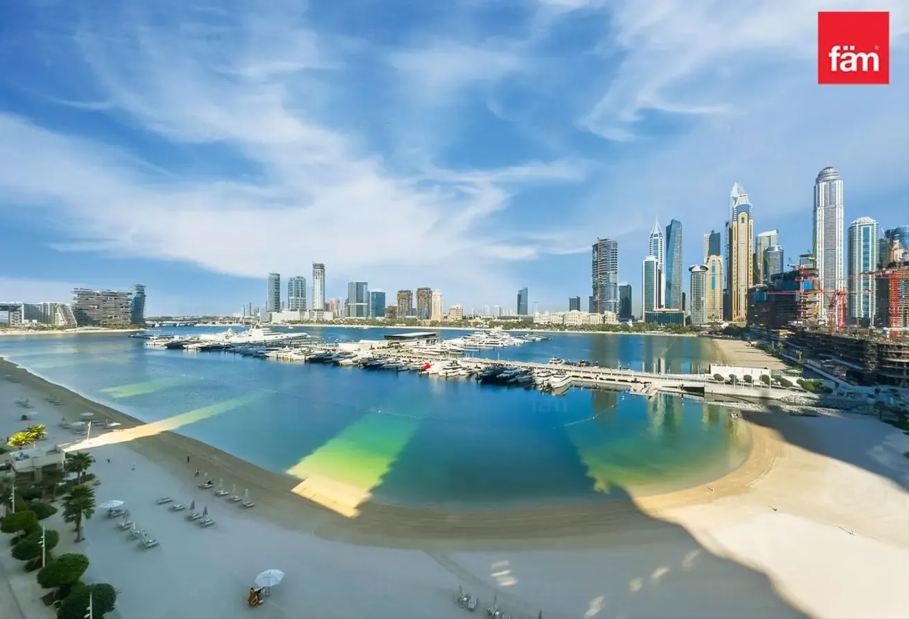 Panoramic Skyline Views | Upgraded | Private Beach