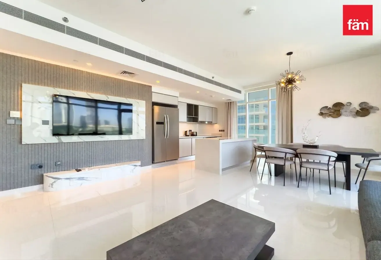 Panoramic Skyline Views | Upgraded | Private Beach
