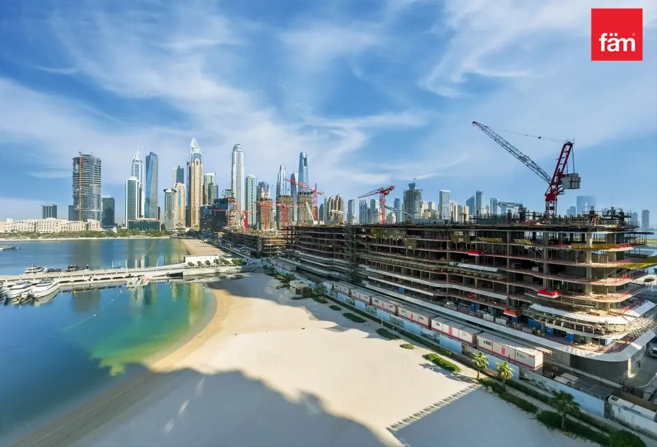Panoramic Skyline Views | Upgraded | Private Beach
