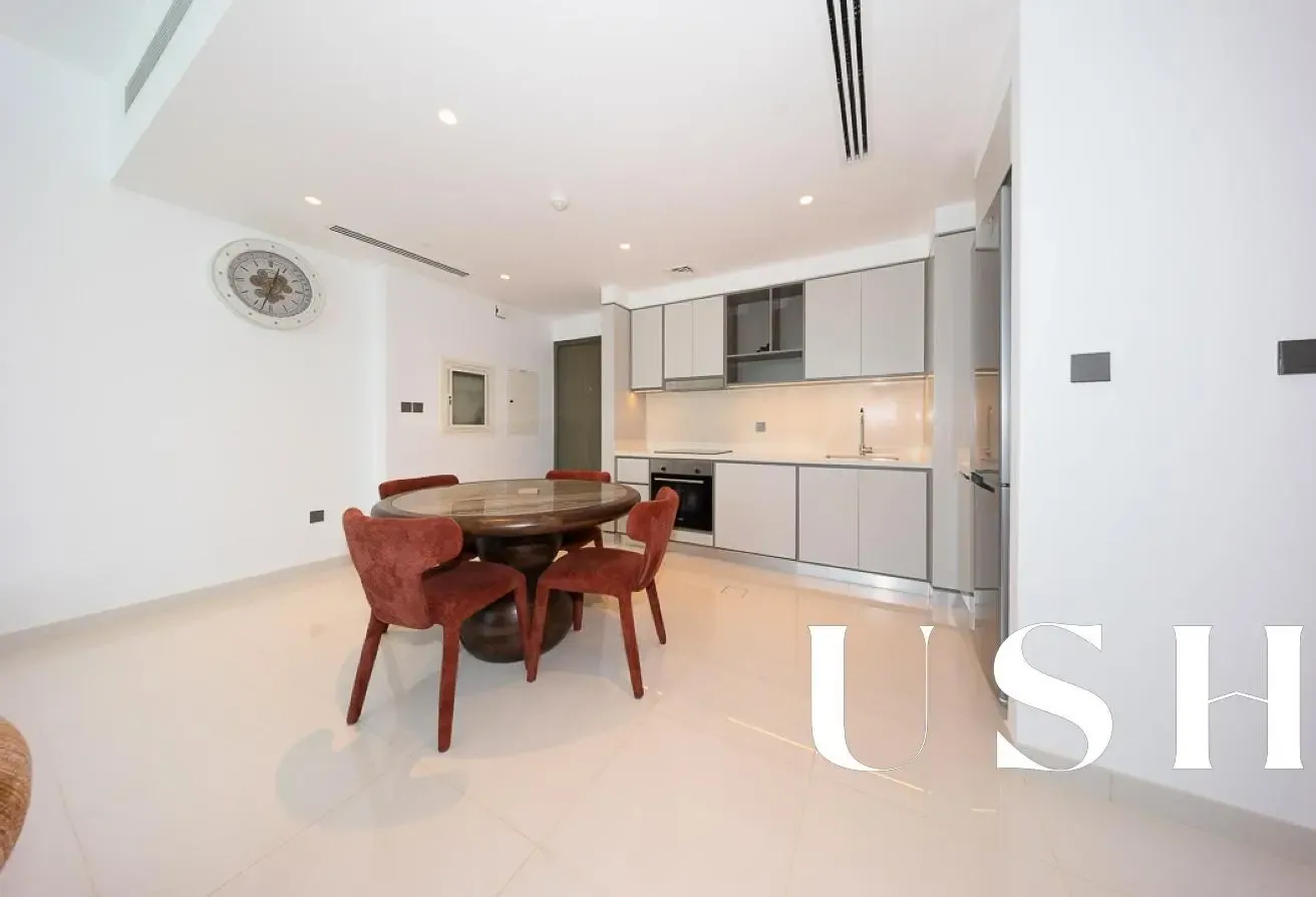 Largest 1BR | Sea and Marina skyline view