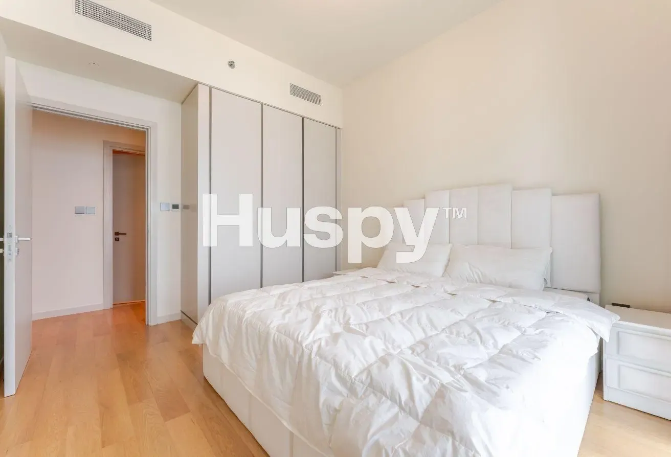 Fully Furnished | Palm View | Vacant