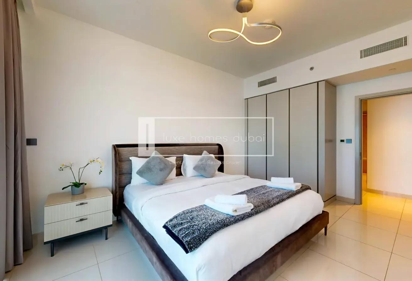 EXCLUSIVE | VACANT ON TRANSFER | MARINA VIEWS