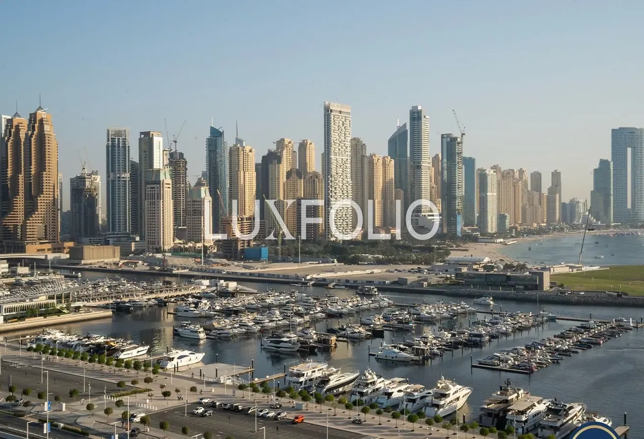 RARE LAYOUT WITH UPGRADES | MARINA SKYLINE