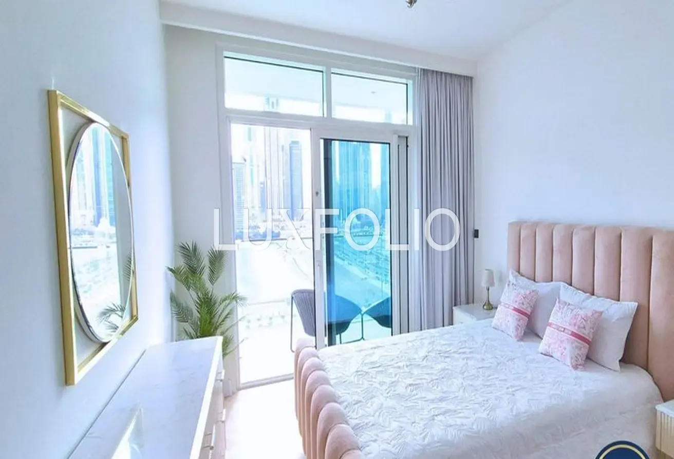RARE LAYOUT WITH UPGRADES | MARINA SKYLINE