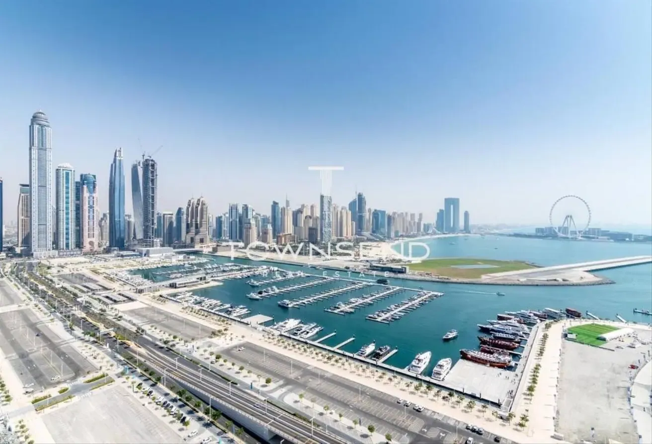 Vacant Now | 3 Beds + Maids | Sea View