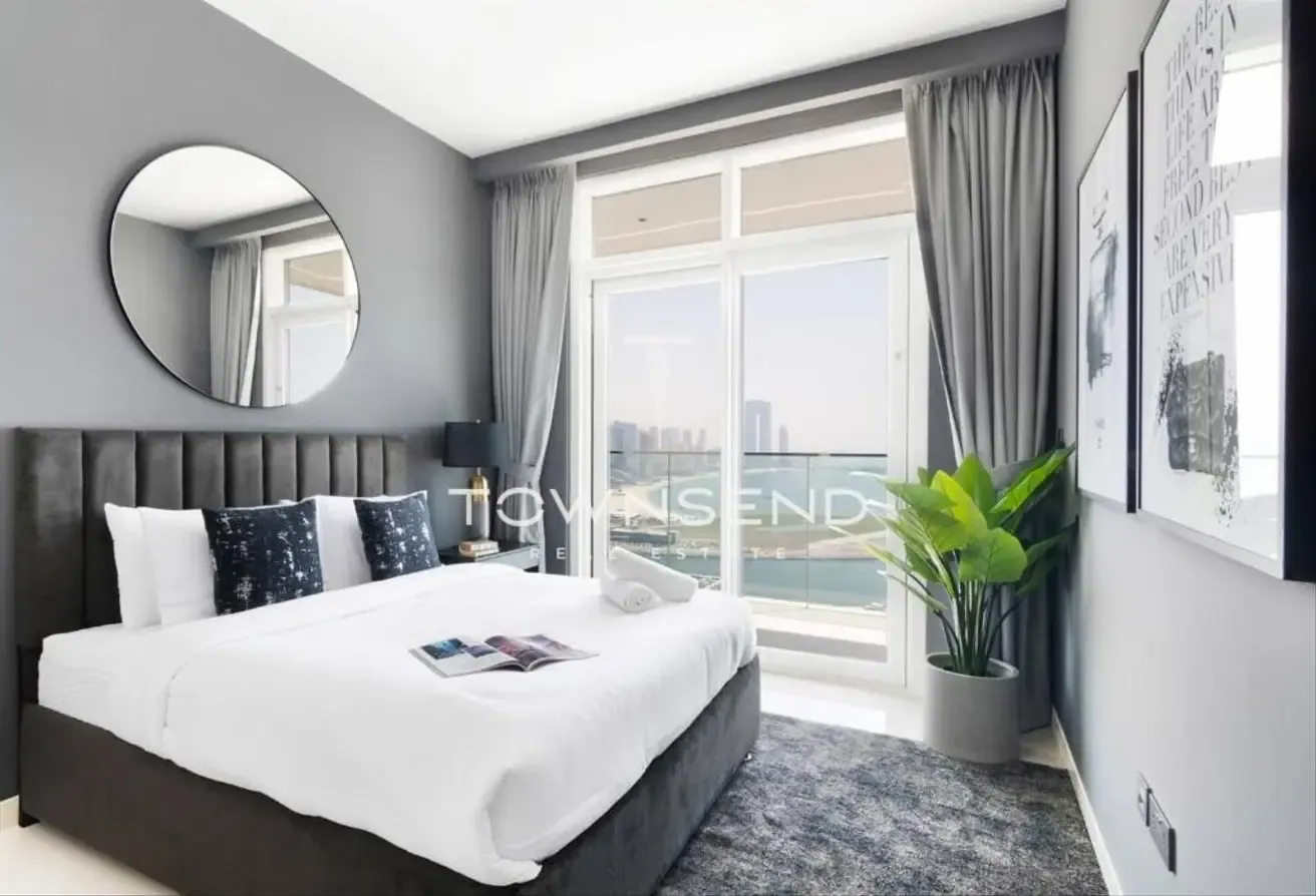 Vacant Now | 3 Beds + Maids | Sea View