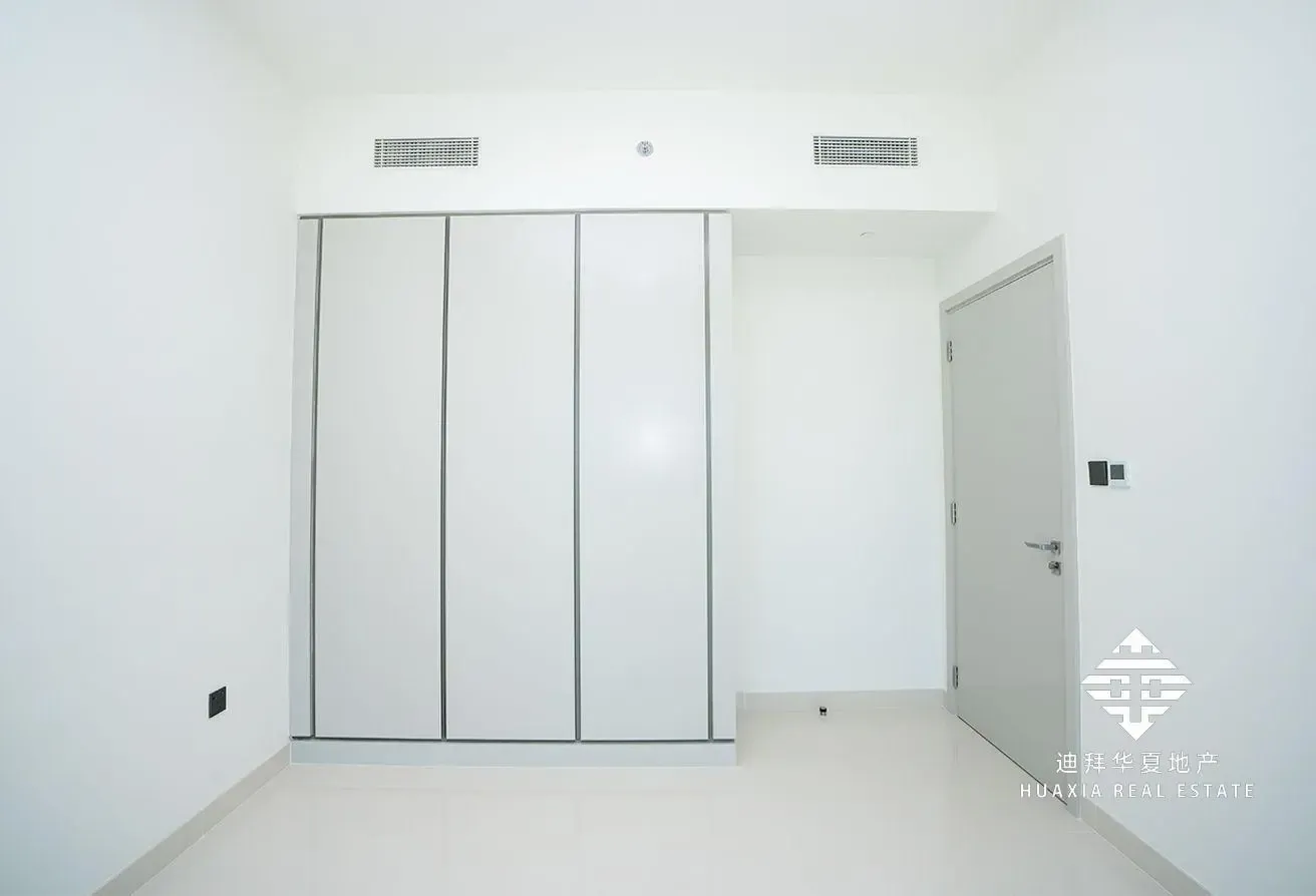 Marina Sea View | Beach Access | Luxury 2 Bed