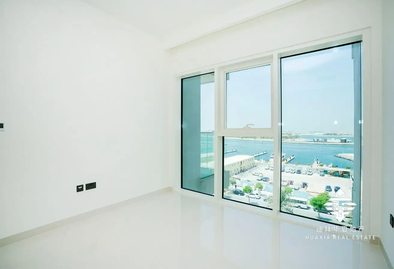 Marina Sea View | Beach Access | Luxury 2 Bed