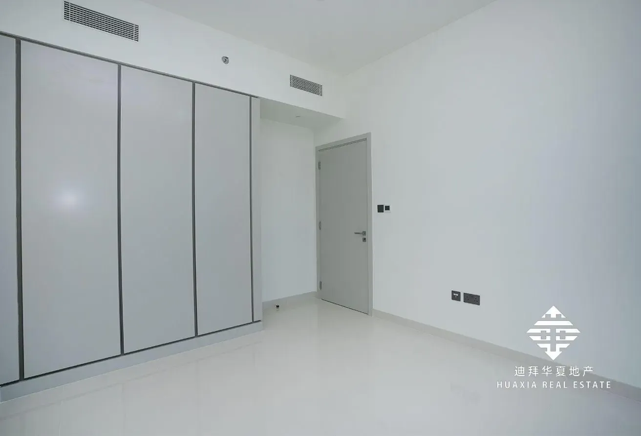 Marina Sea View | Beach Access | Luxury 2 Bed
