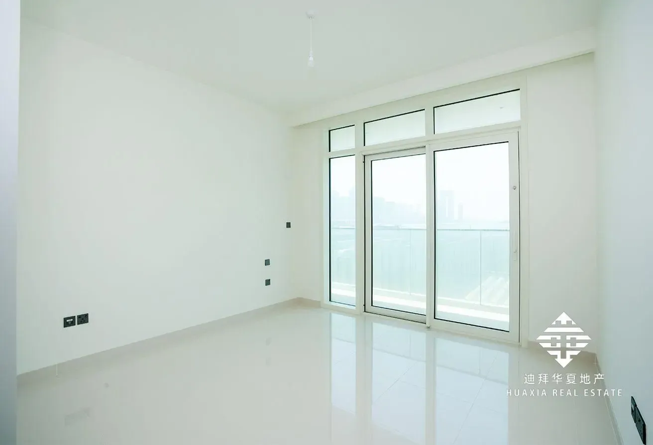 Marina Sea View | Beach Access | Luxury 2 Bed