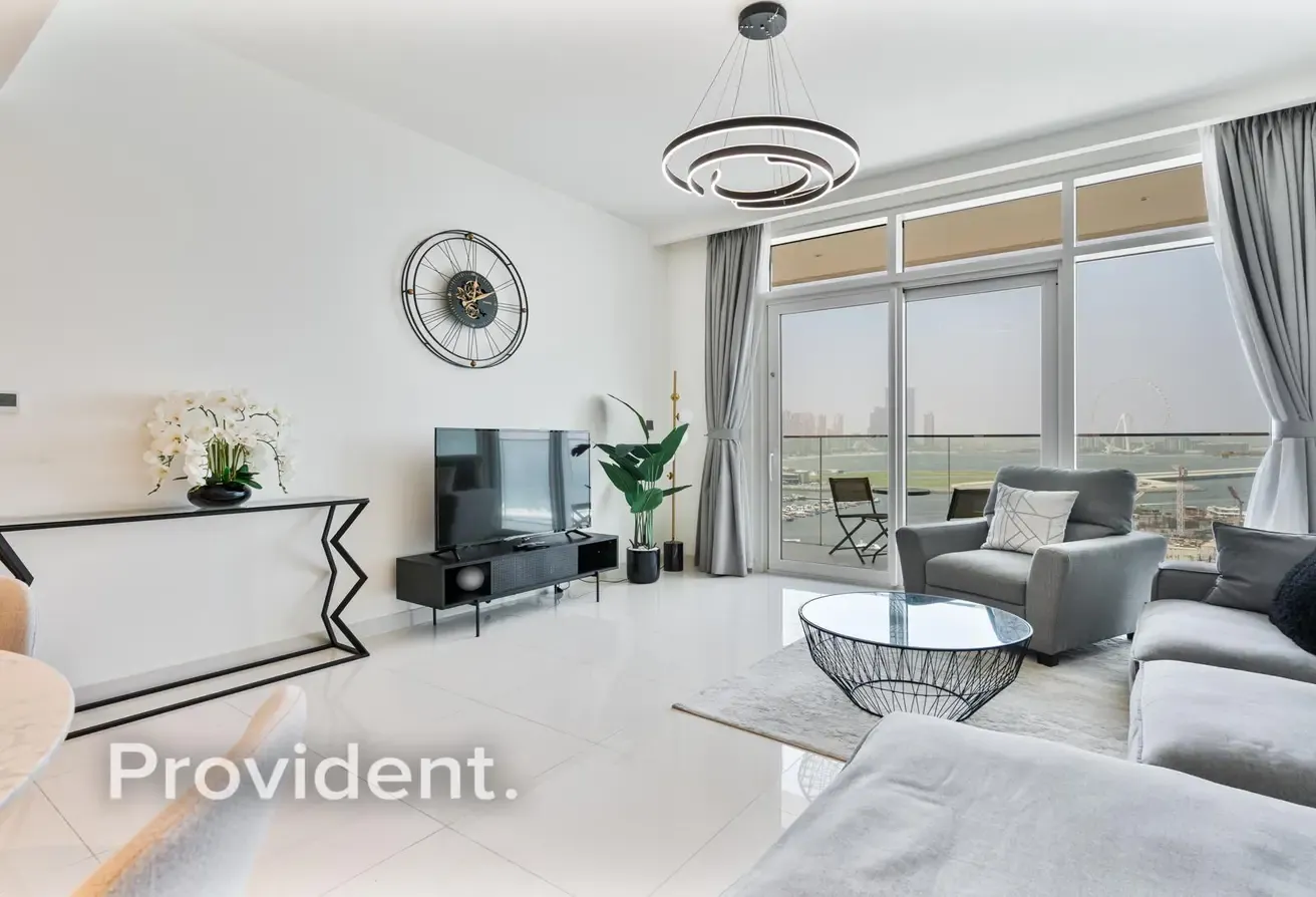 Waterfront Living | 2 Bedrooms | Fully Furnished