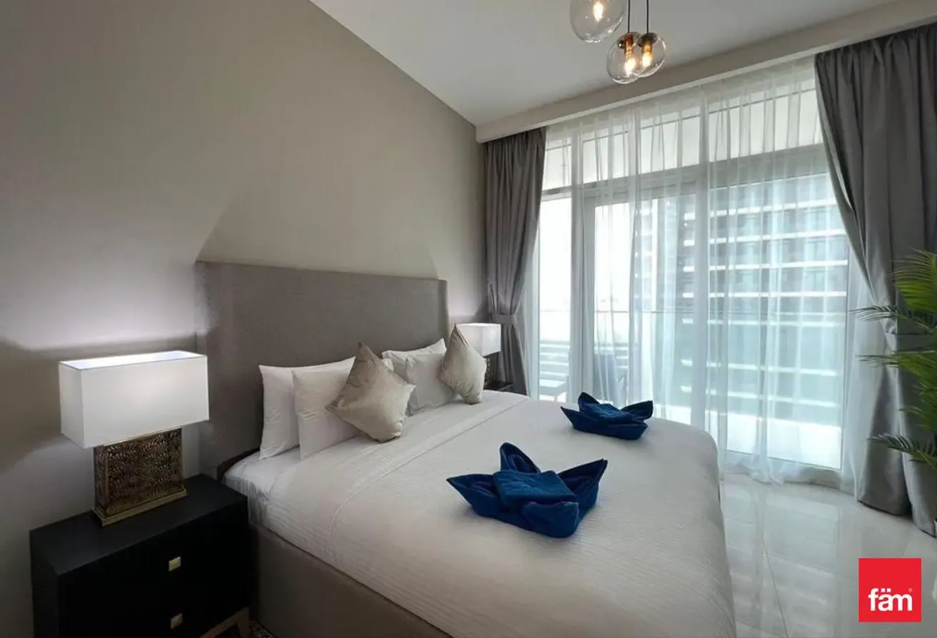 Large Layout | Sea view | Vacant |