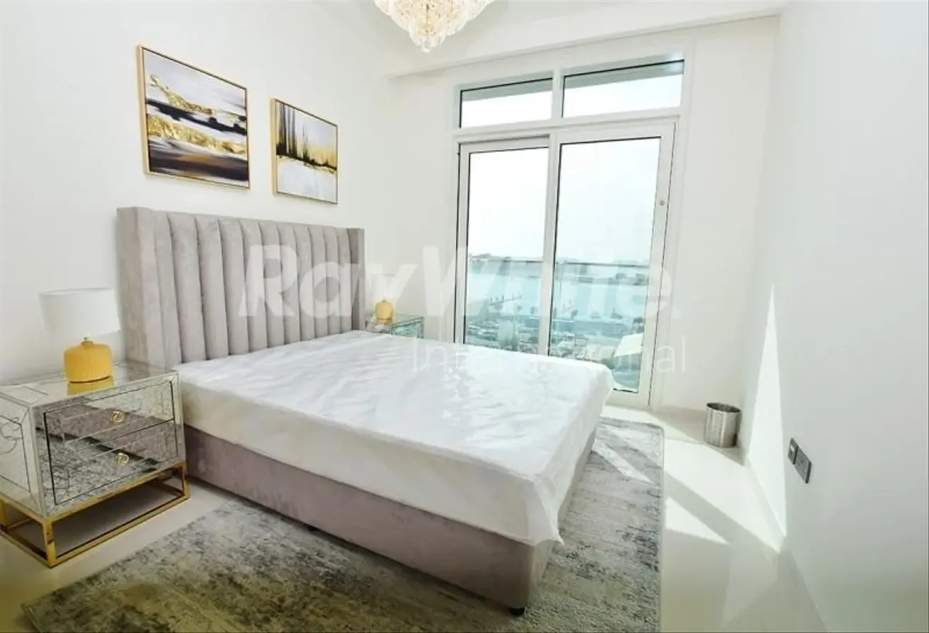 Fully Furnished 1BR | Private Beach Access