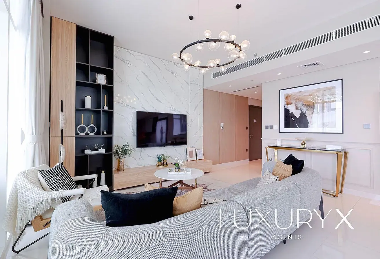 High Floor | Upgraded and Furnished | Vacant