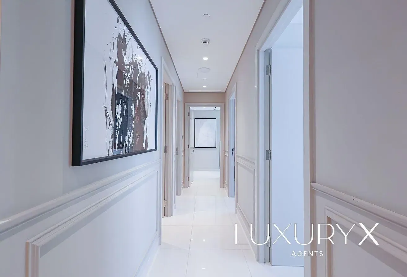 High Floor | Upgraded and Furnished | Vacant