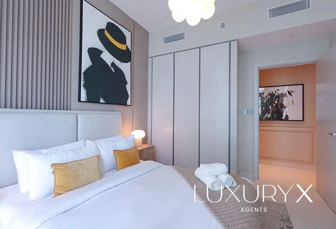 High Floor | Upgraded and Furnished | Vacant