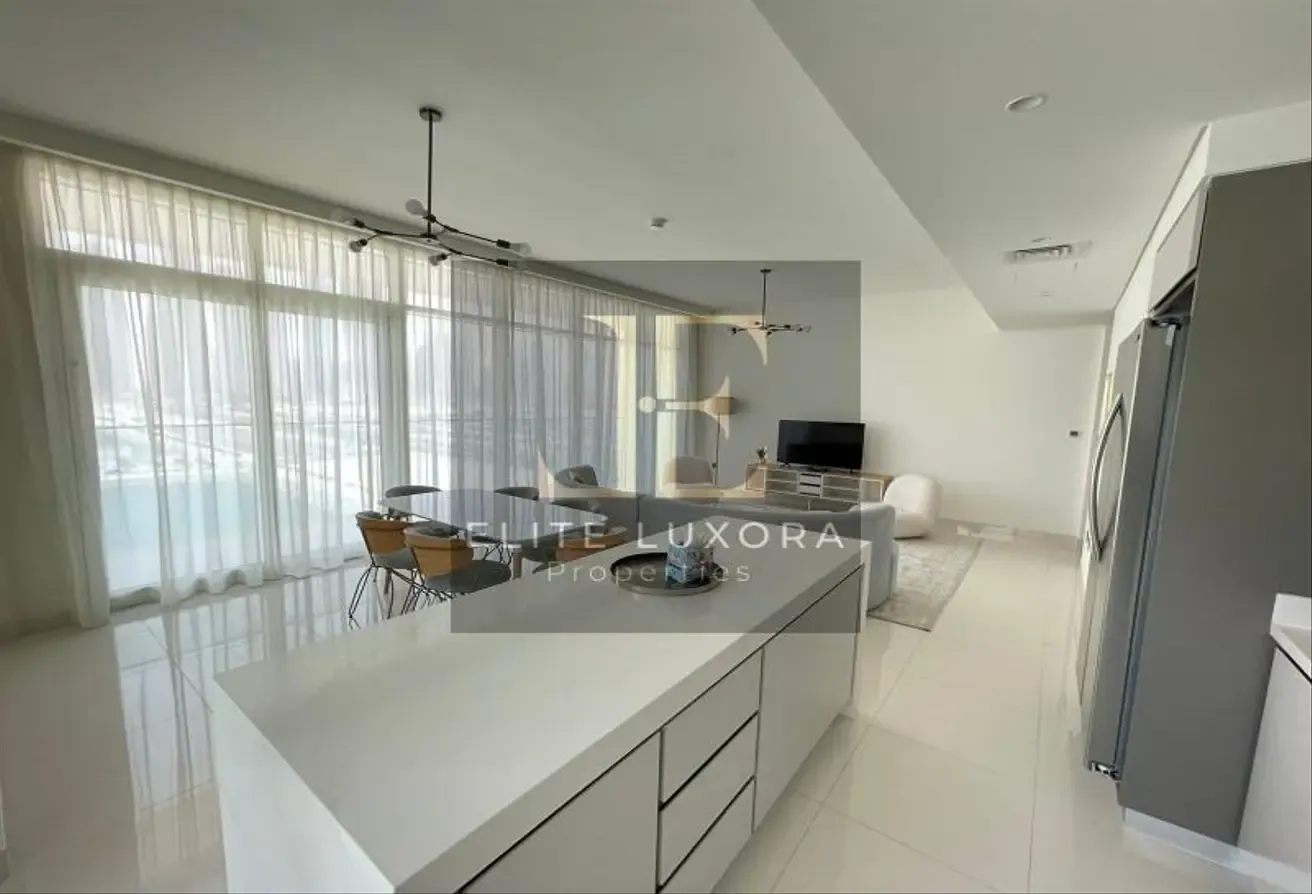 Vacant | Sunrise Bay Beachfront| Marina Living