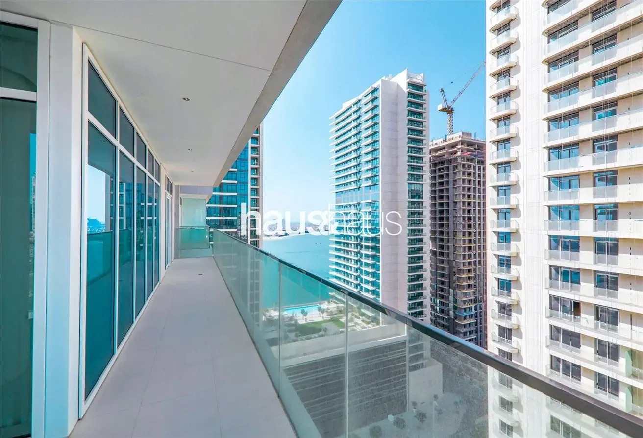 Largest Layout | Beach Access | Vacant on Transfer