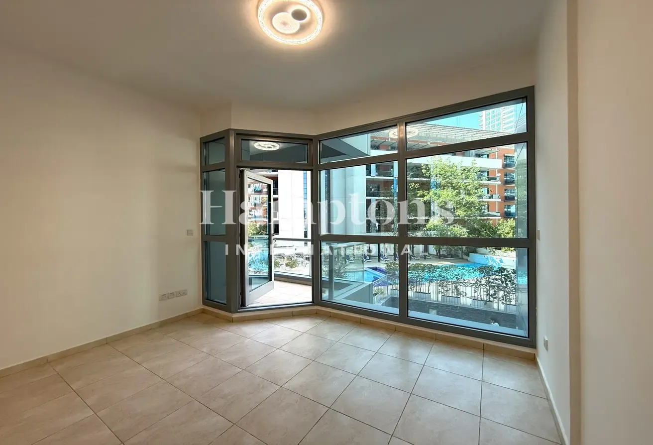 Best Price | Exclusive | Large | Vacant