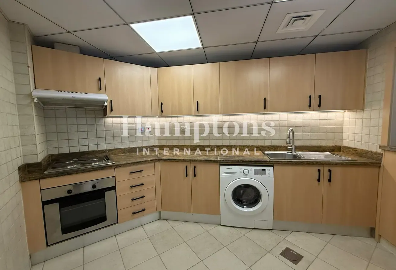 Best Price | Exclusive | Large | Vacant
