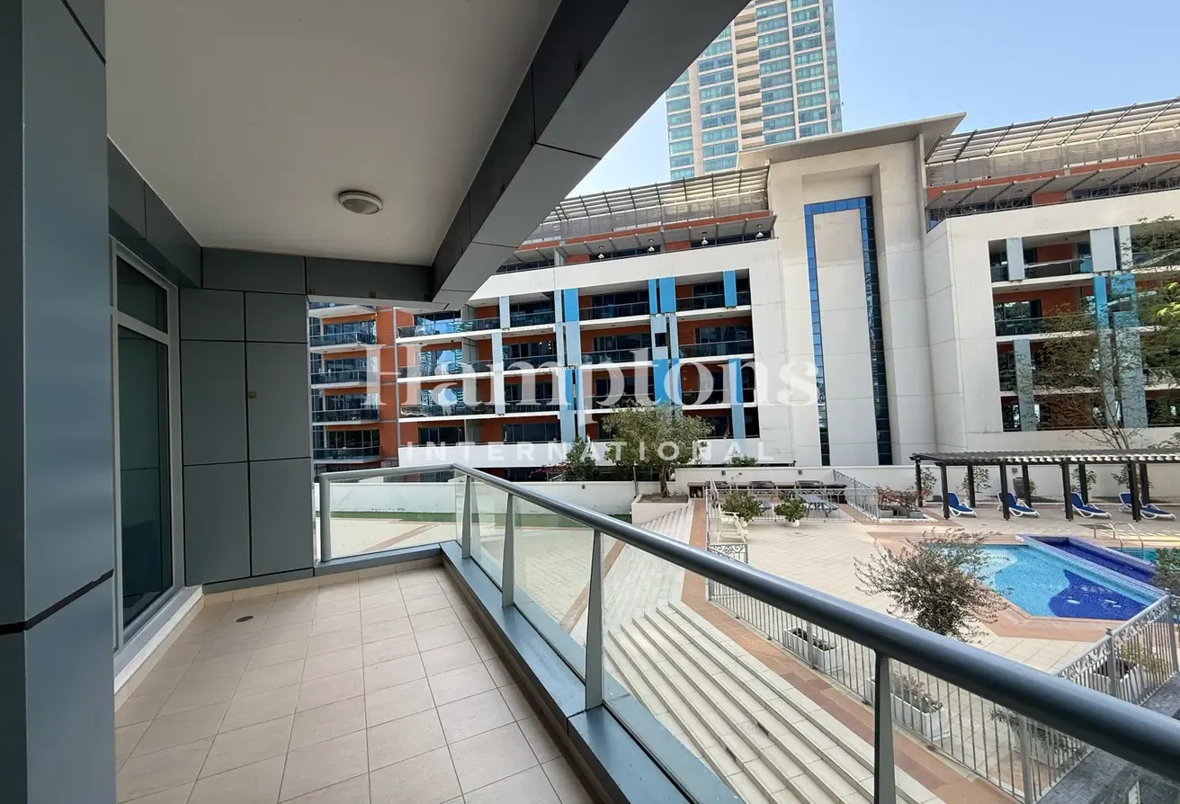 Best Price | Exclusive | Large | Vacant